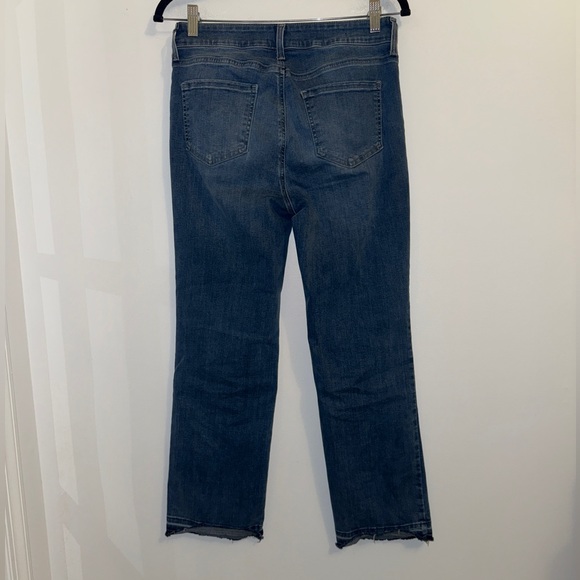 NYDJ Marilyn Straight Leg Jeans Bluewater Wash Release Hem | Size 4 - Picture 8 of 16
